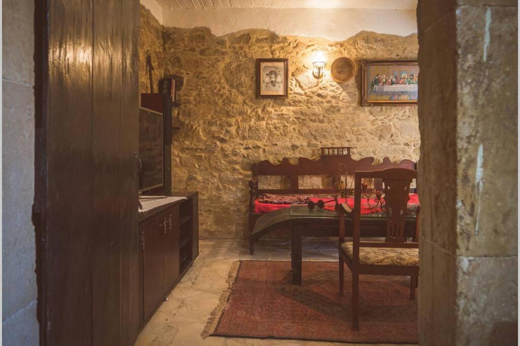 הוילה Vasiliki  The Royal Stonehouse : Sophia מראה חיצוני תמונה