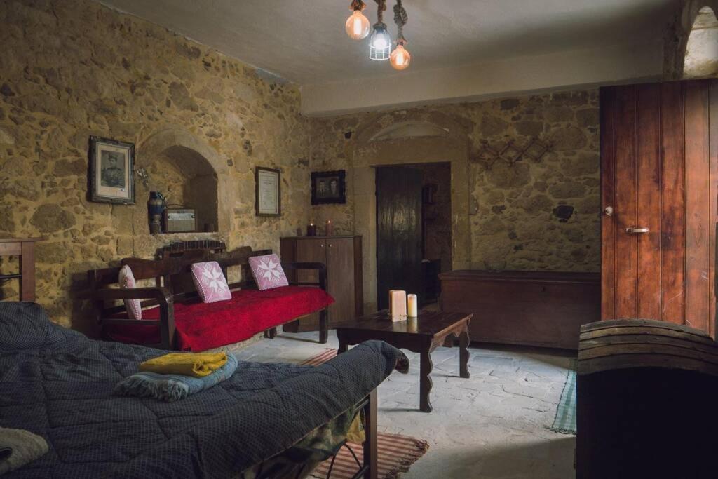 הוילה Vasiliki  The Royal Stonehouse : Sophia מראה חיצוני תמונה